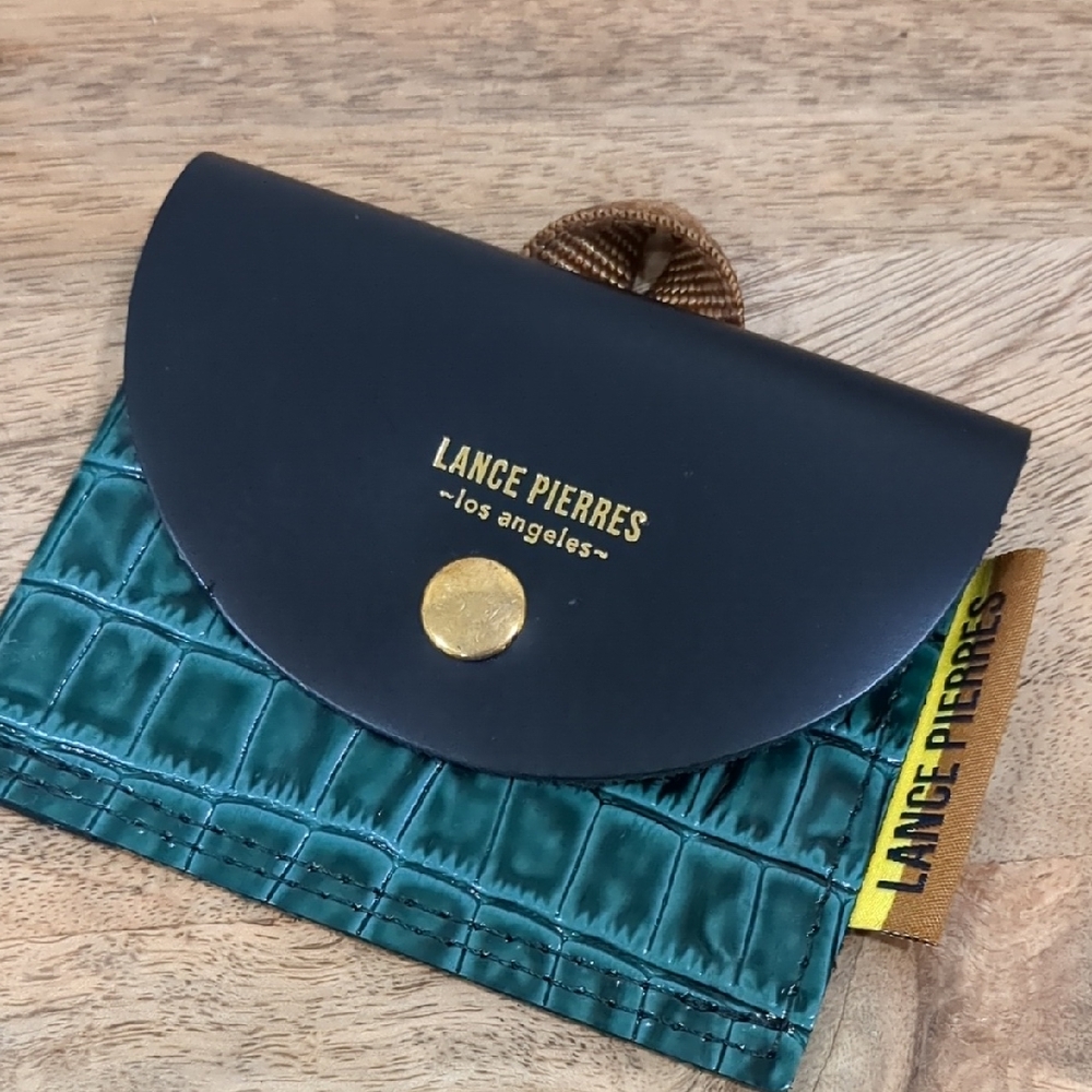 NWOT Flawed* Lance Pierres Black and Green Croc Embossed Card Holder